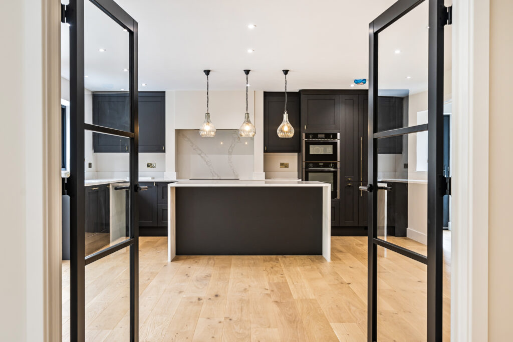 1302236-10-684099d7a03f2