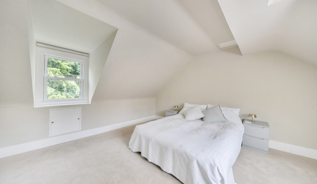 121211-32